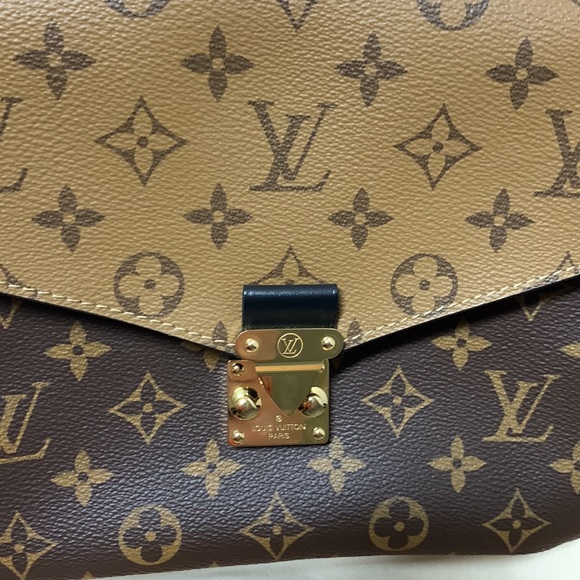 Louis Vuitton Brown Pochette Metis Reverse Monogram Canvas Crossbody Bag - Picture 4 of 16